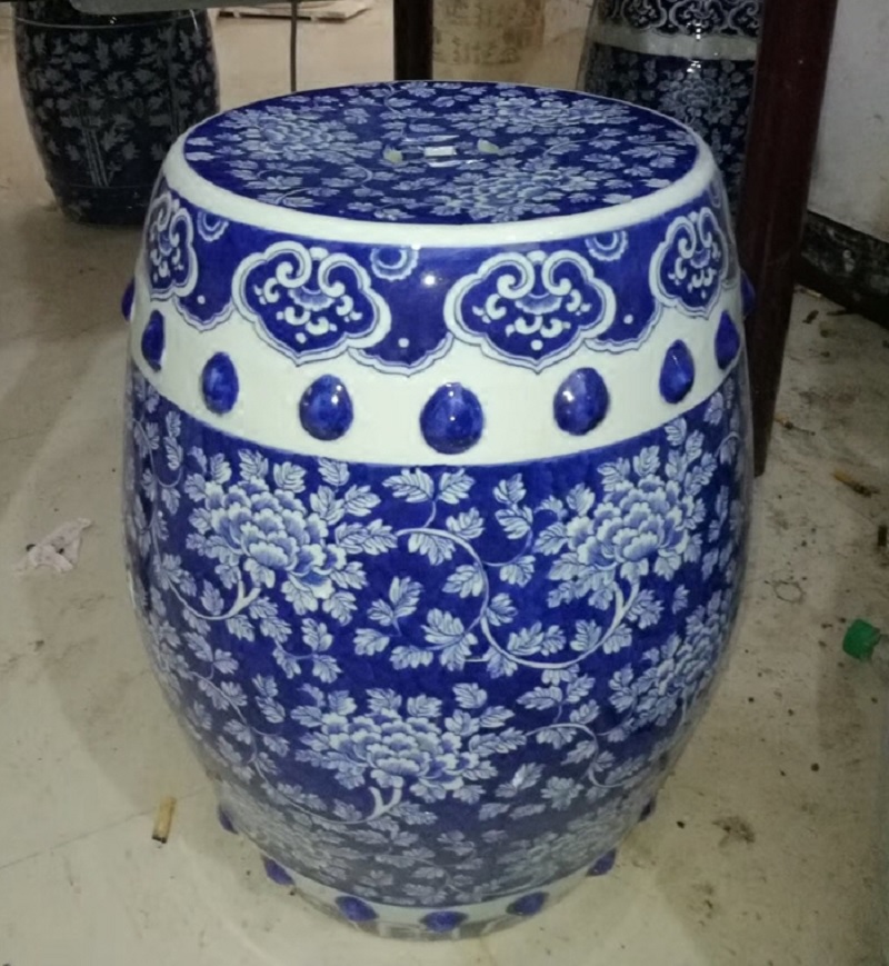 Kursi Keramik Cina yang Bisa Menambahkan Fungsi dan Pesona 