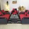 Sofa Merah Hitam Minimalis, Beri Sentuhan Modern untuk Ruang Tamu